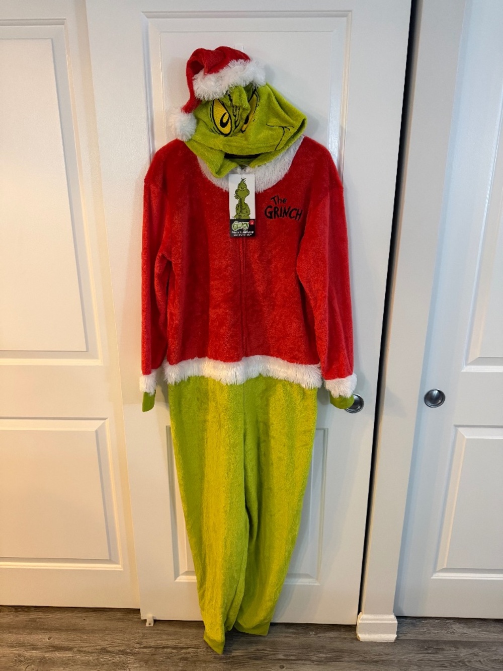 Dr. Seuss The Grinch Men’s Santa Hooded Costume Union Suit Pajama Small NWT